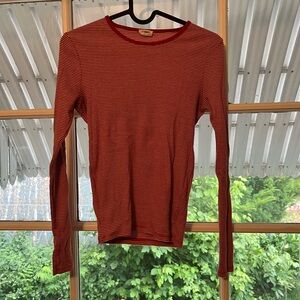 Stretchy striped long sleeve